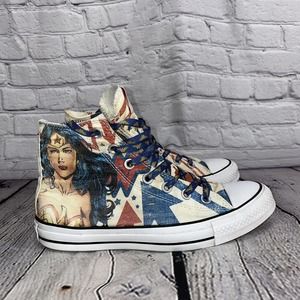 Converse Chuck Taylor Hi WONDER WOMAN Print DC Comics All Star Men 6 Wm 8 - EUC
